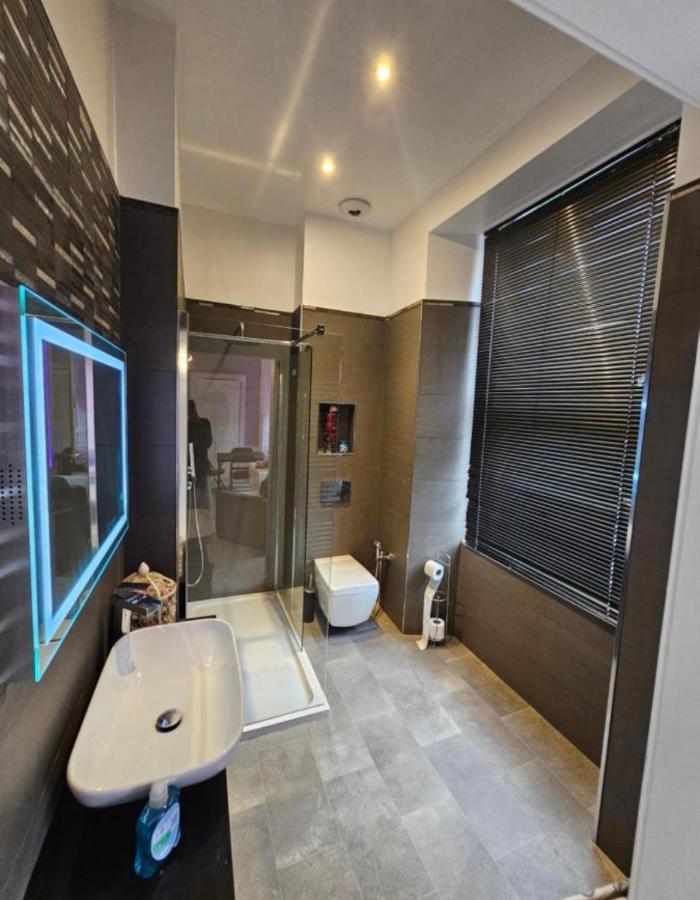 Luxury Family Room With Private Bathroom In The Heart Of EDI Exterior foto