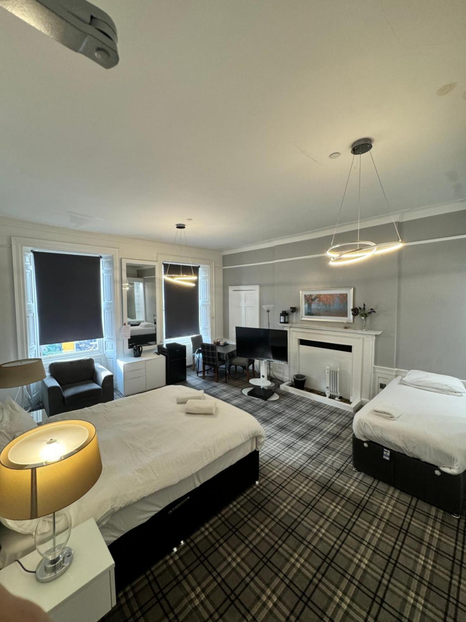 Luxury Family Room With Private Bathroom In The Heart Of EDI Exterior foto